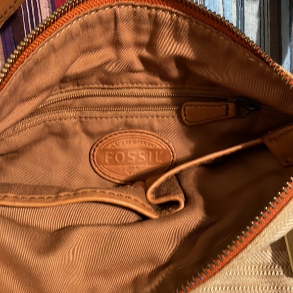 Vintage fossil canvas crossbody with suede trim - Picture 4 of 6